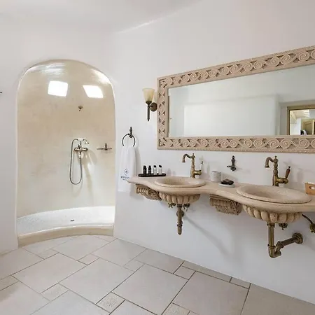 Beachfront Etesian 20m From The Sea * Mykonos Town