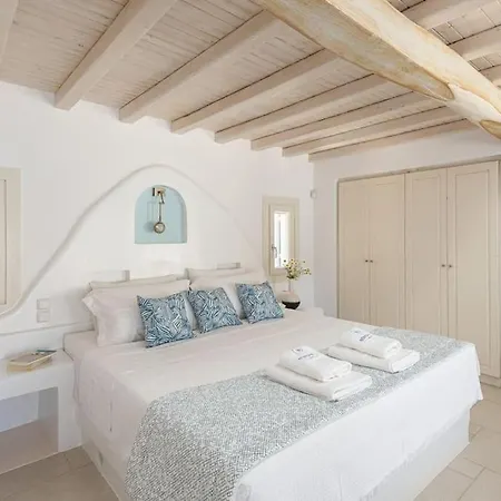 Beachfront Etesian 20m From The Sea Villa Mykonos Town
