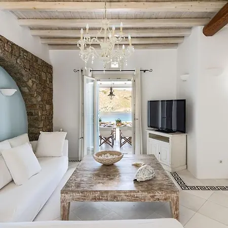 Beachfront Etesian 20m From The Sea