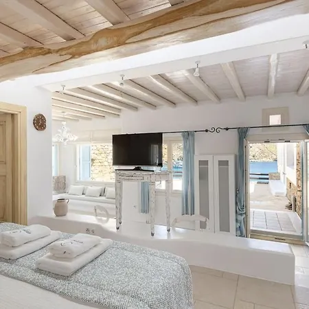 Beachfront Etesian 20m From The Sea